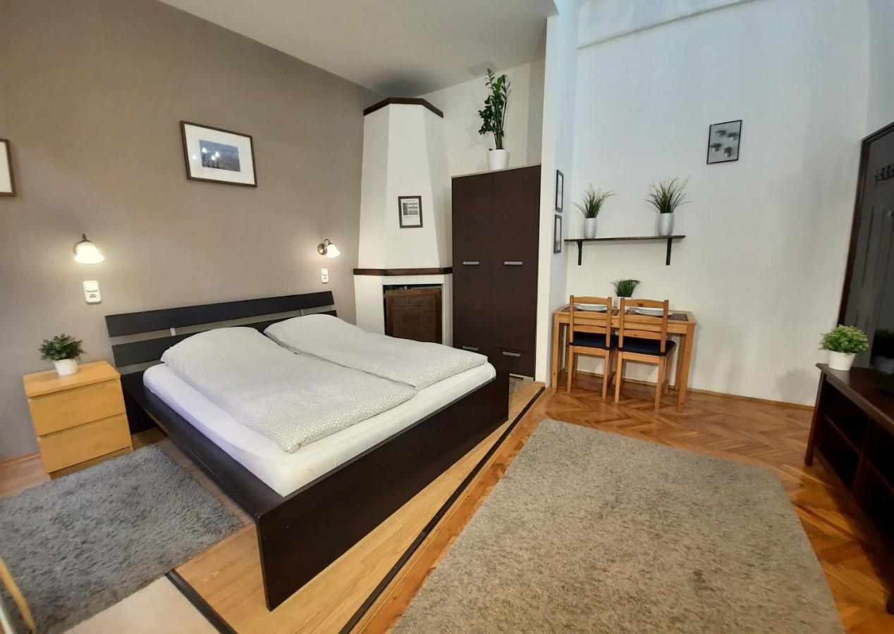 Central Gold Apartment Budapest Bagian luar foto